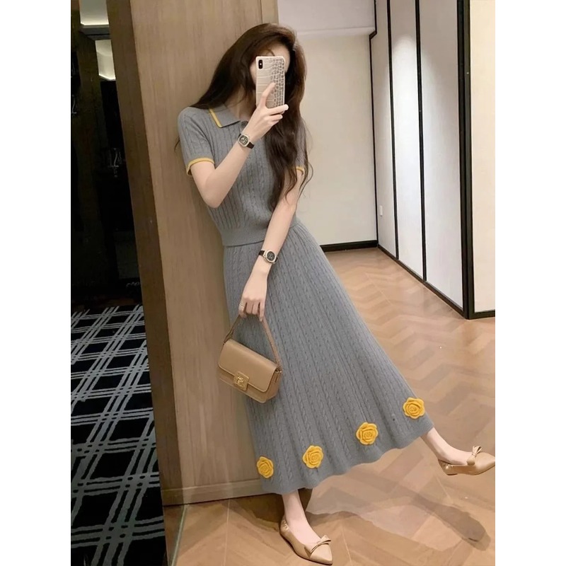 Midi Skirt Floral - Setelan Rajut Bunga Wanita Dua Potong
