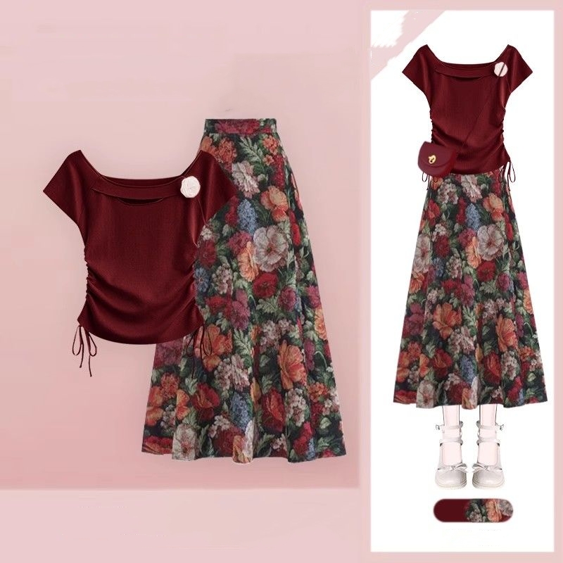 Kaus Merah Anggur Keberuntunga - Midi Skirt Floral ulasan dan harga